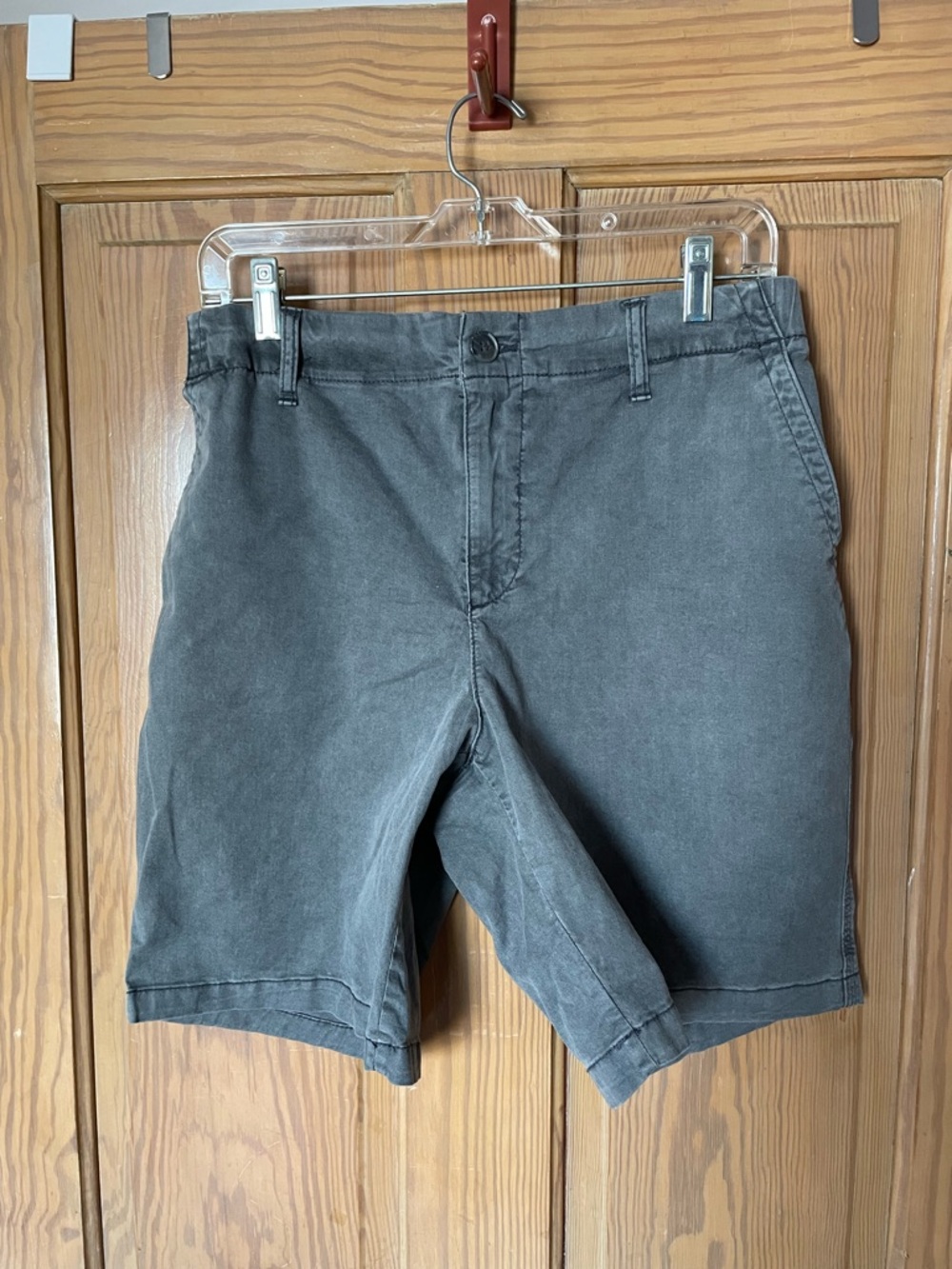 Old Navy Gray Acid Washed Shorts, NWT, Medium